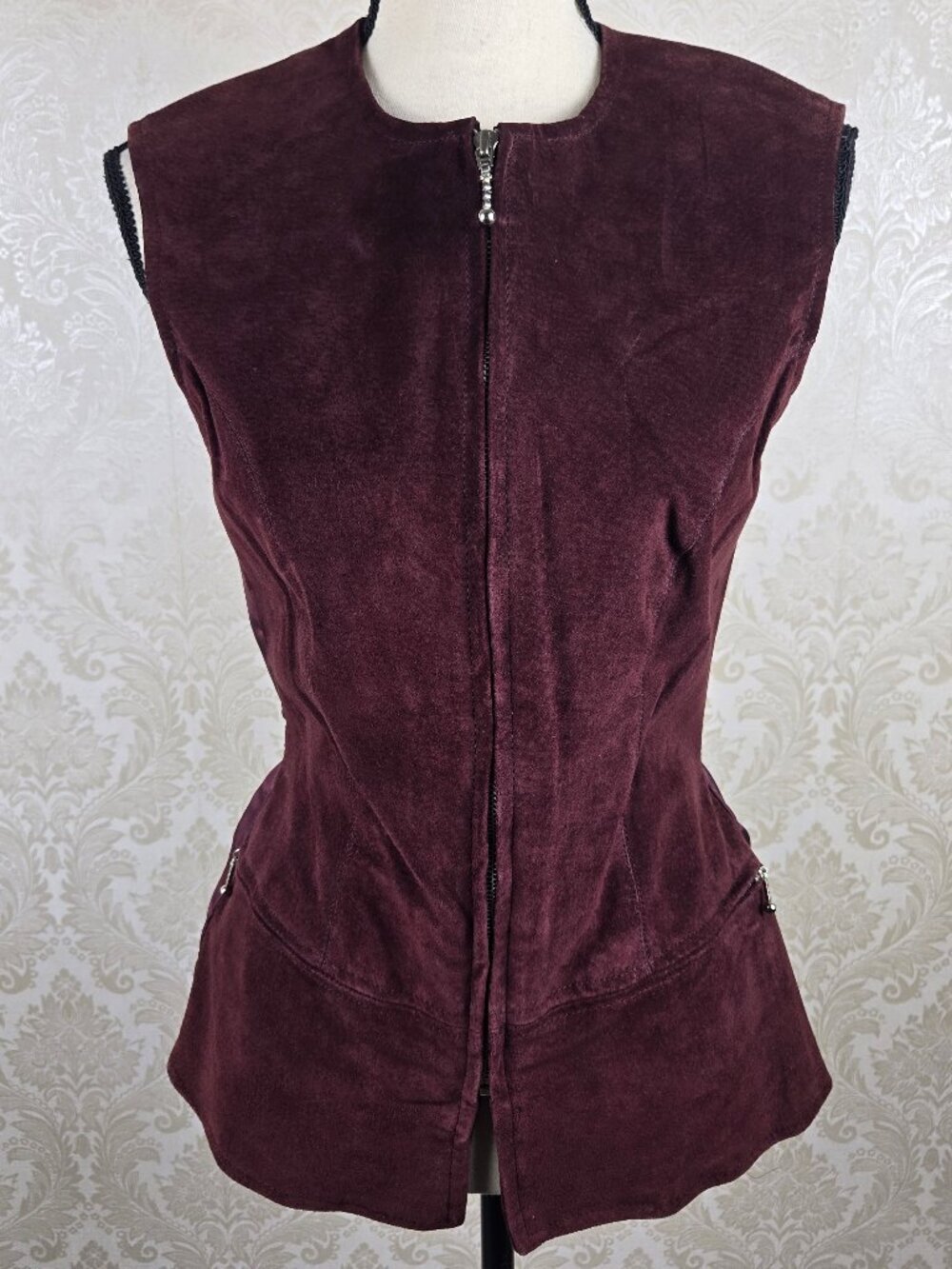 Cedars Size Small Maroon Colored Leather Front Vest Zip Pockets Back D-Ring Tab